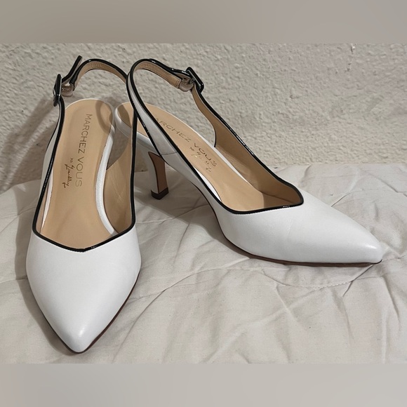 EUC Marchez Vous Mara White Napa Heels Trimmed in Black Buckle closure size 10 - Picture 3 of 5